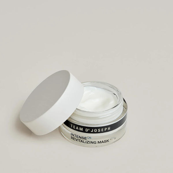 Intense Revitalizing Mask 04