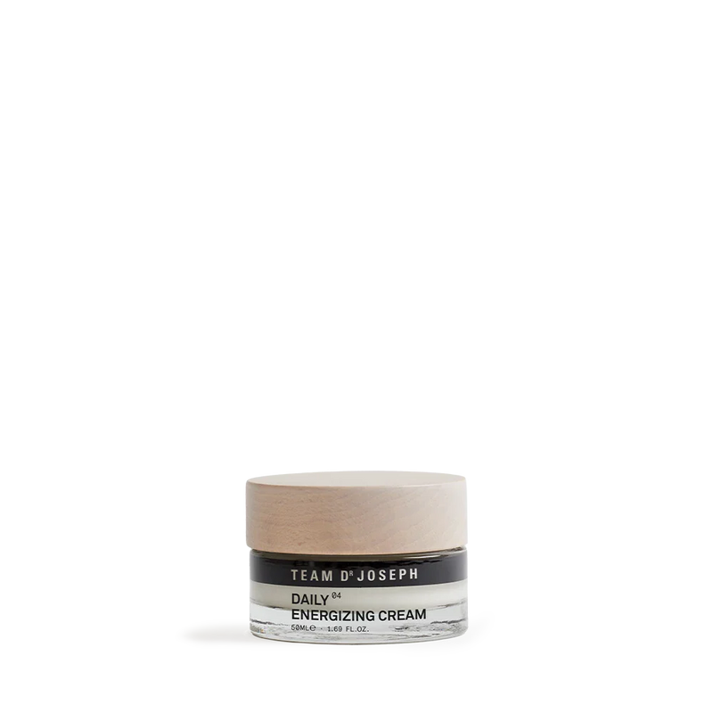 Daily Energizing Cream 04